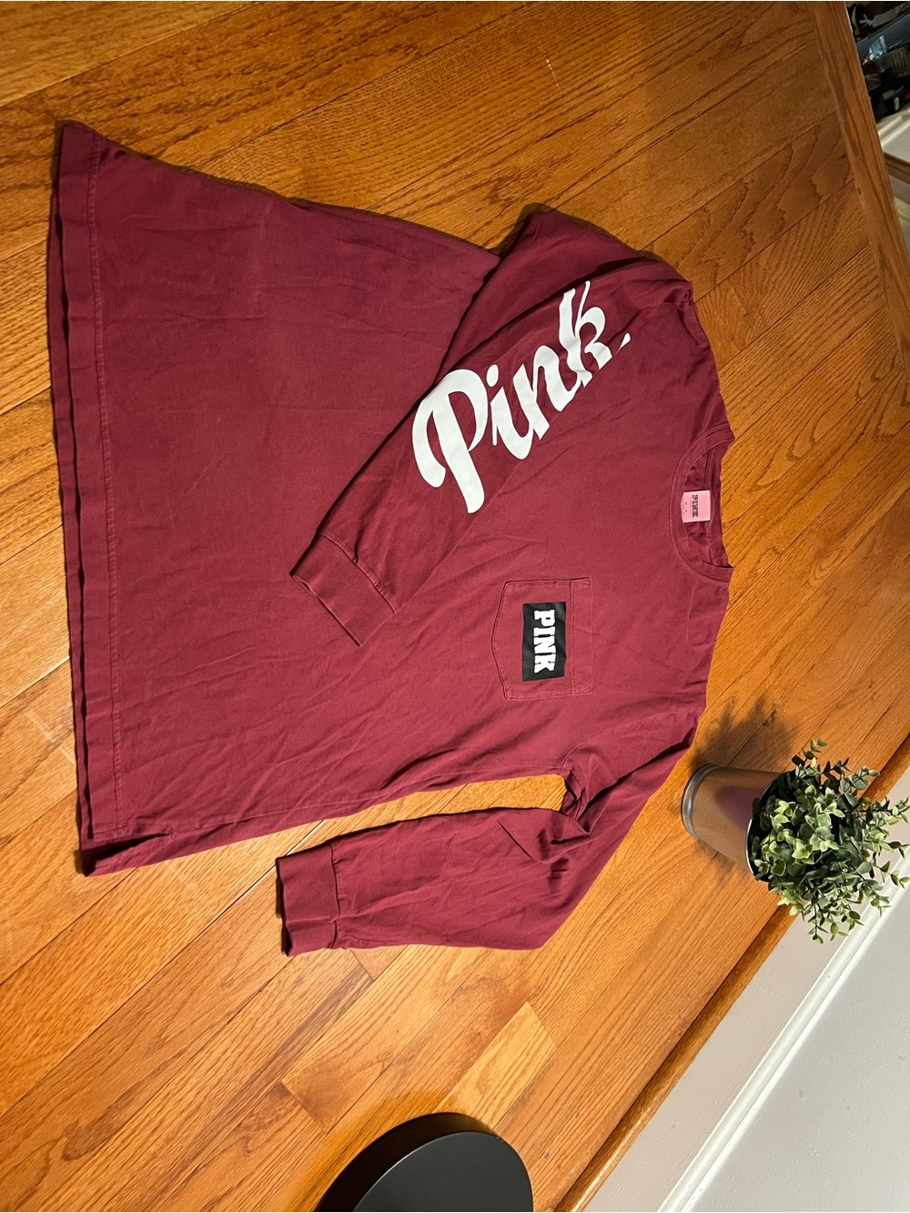 PINK Victoria's Secret Long Sleeve Scoop Neck Logo Tee - Wine